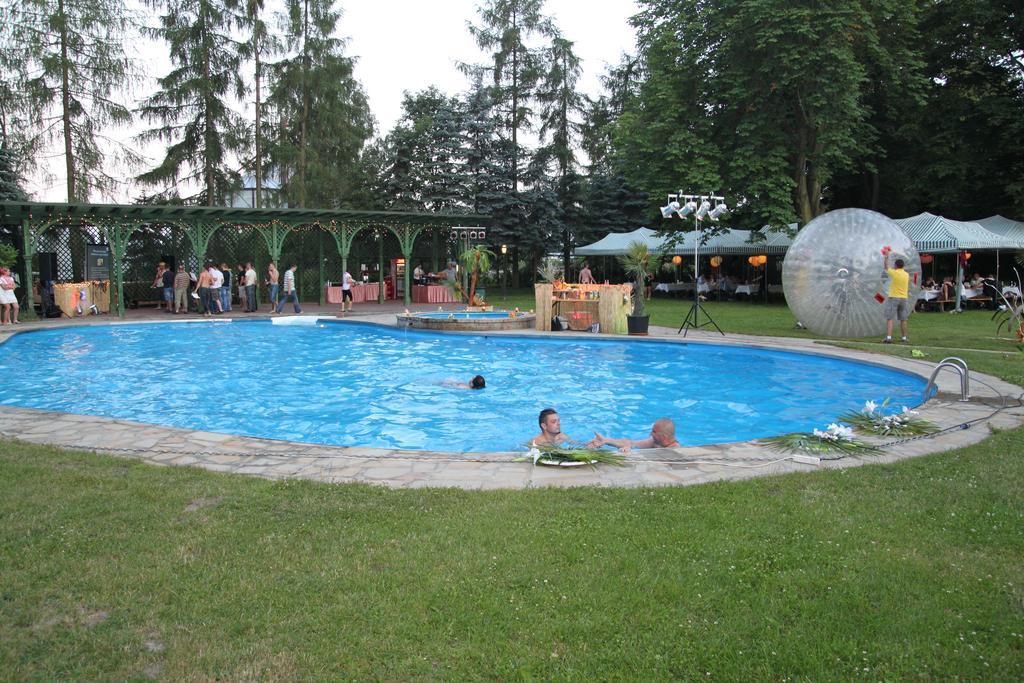Ostoya Inn & Granary Ясенка Экстерьер фото